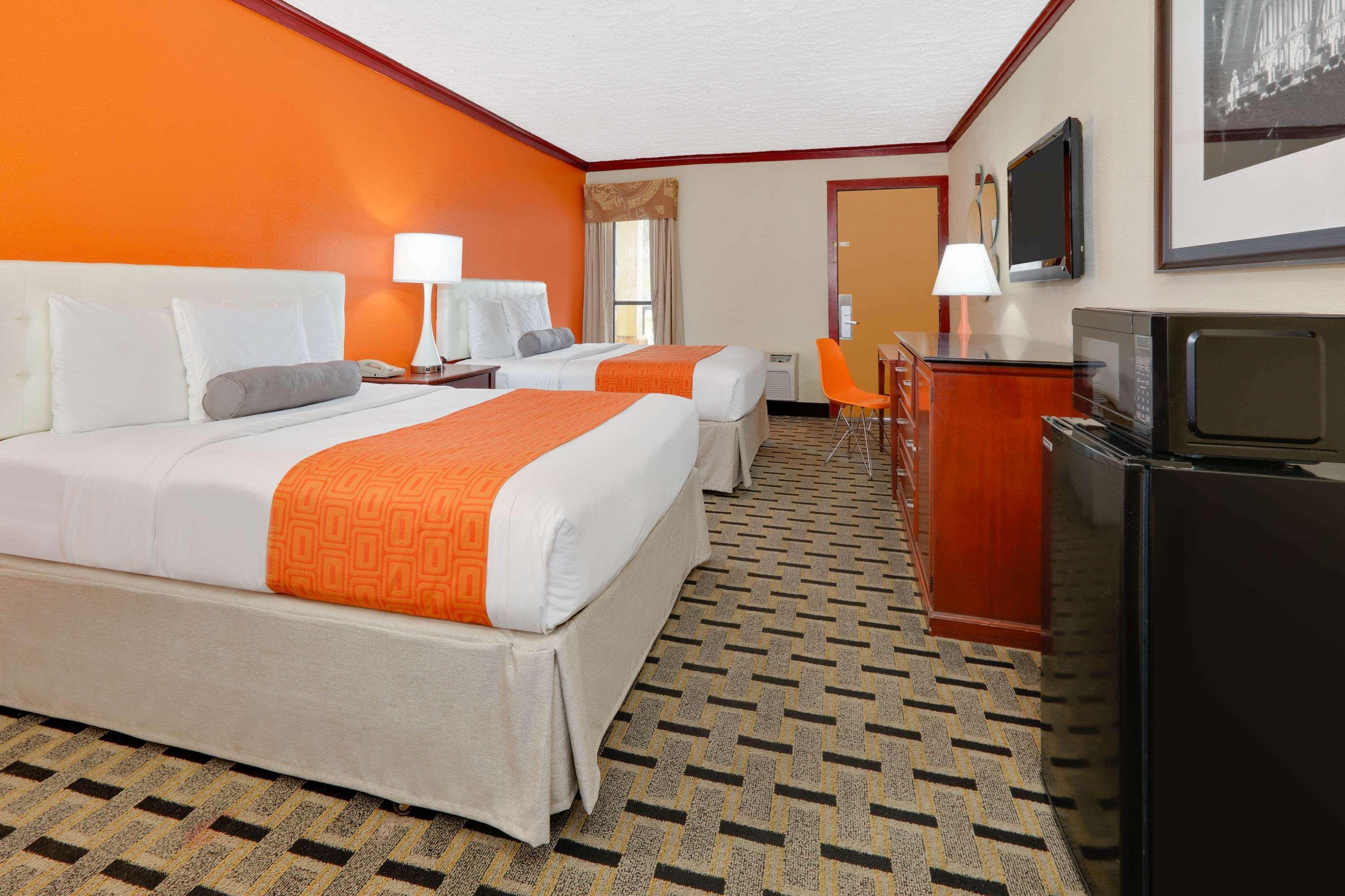 Howard Johnson By Wyndham San Marcos Eksteriør bilde