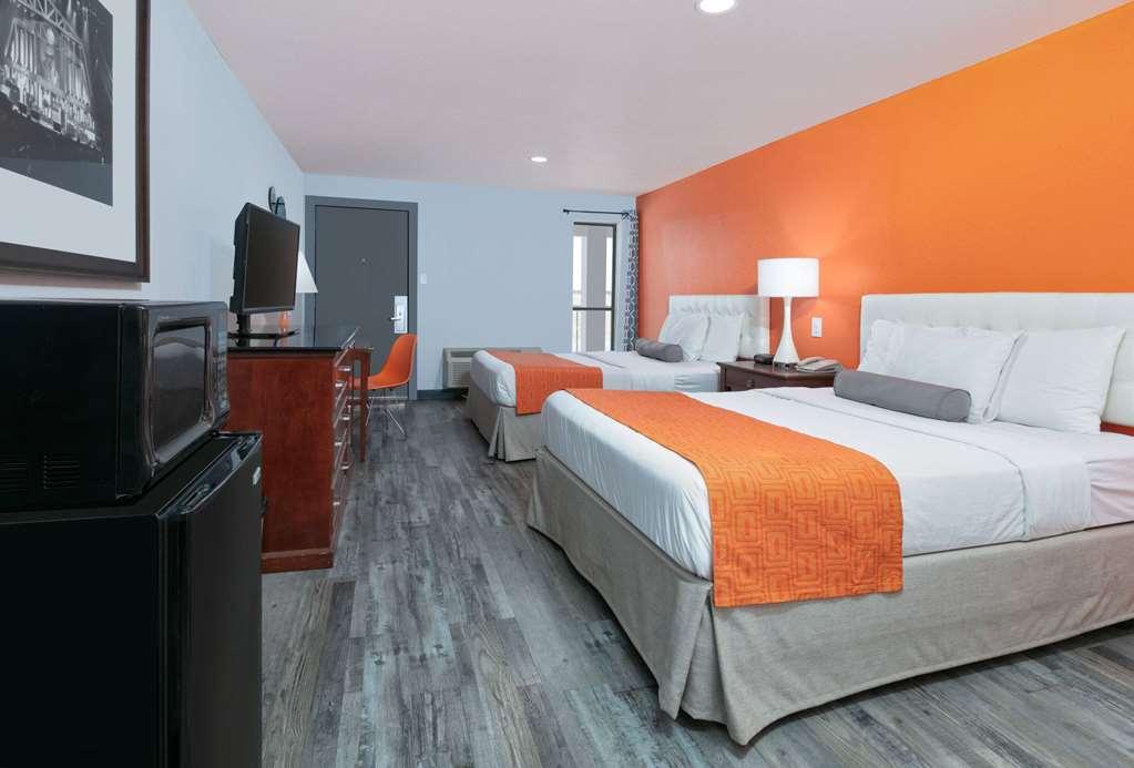 Howard Johnson By Wyndham San Marcos Rom bilde